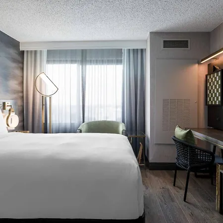 Renaissance Chicago North Shore Hotel Northbrook Exterior photo