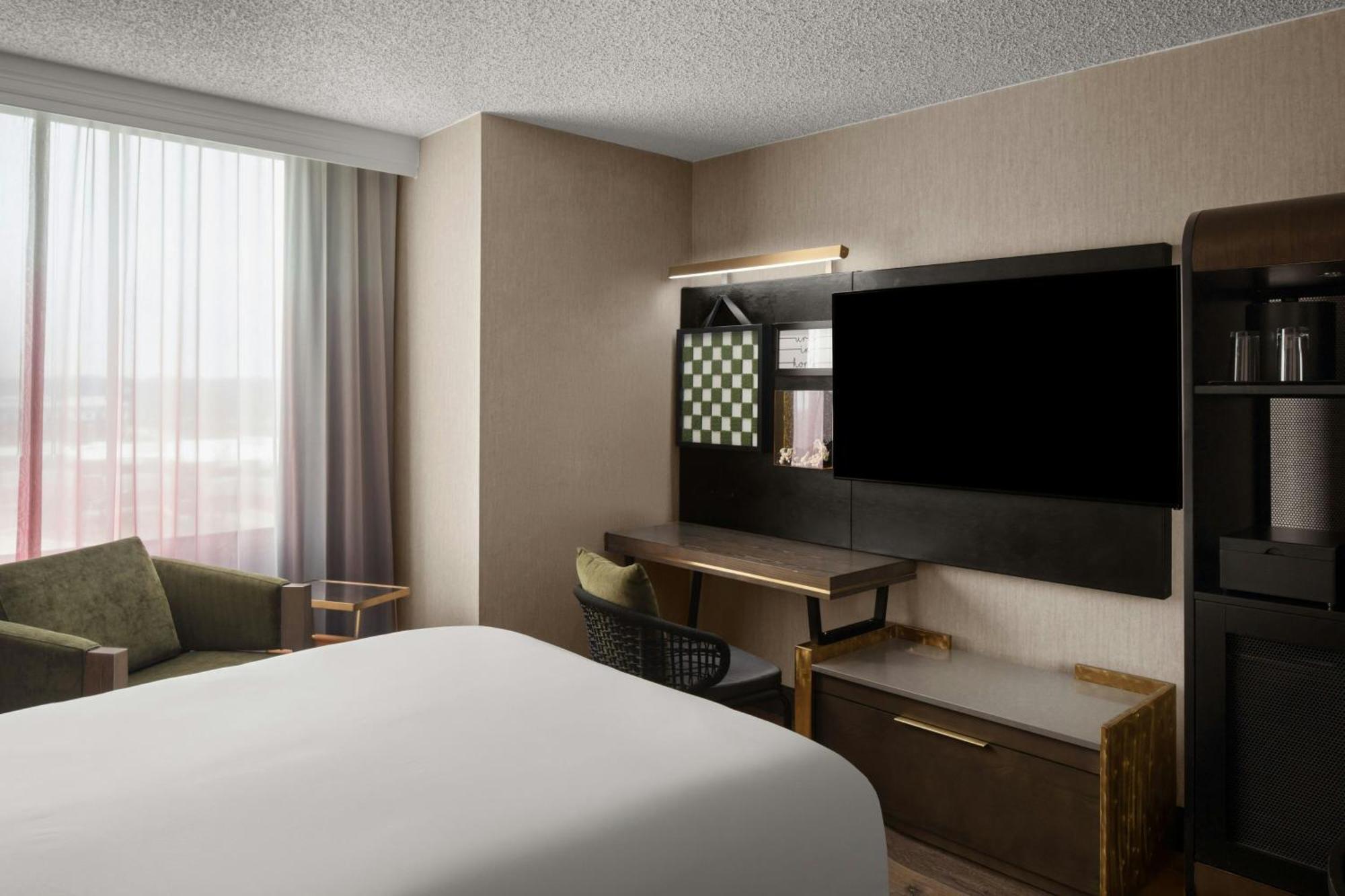 Hotel Renaissance Chicago North Shore Northbrook