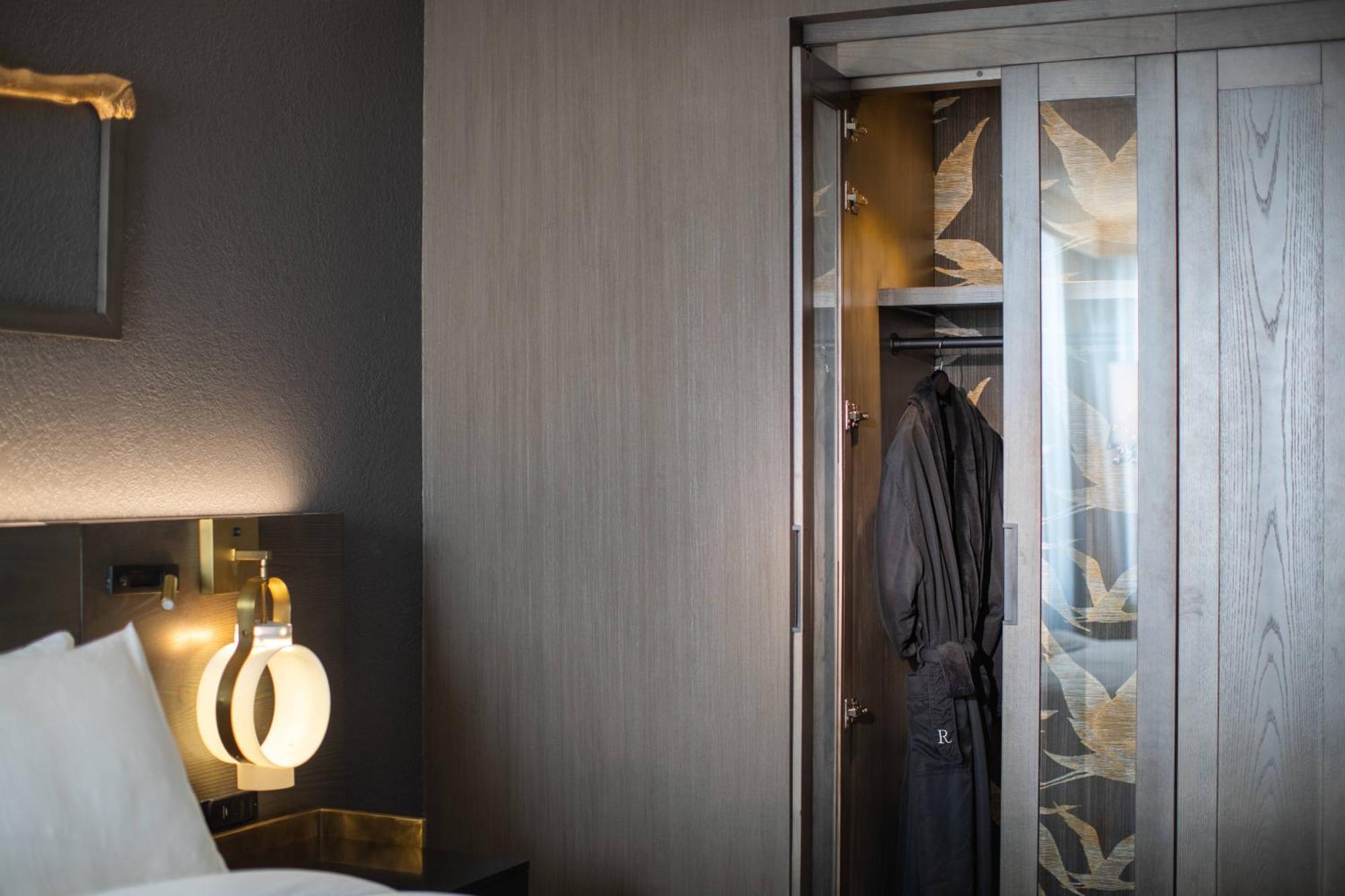 Renaissance Chicago North Shore Northbrook